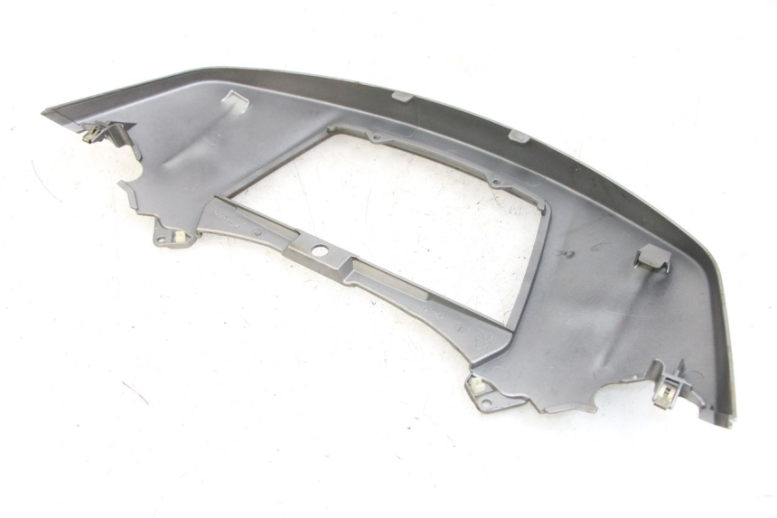 photo de OBERES HINTERES VERKLEIDUNGSTEILVERBINDER PIAGGIO X10 125 (2012 - 2017) - Gesamtansicht des Produkts