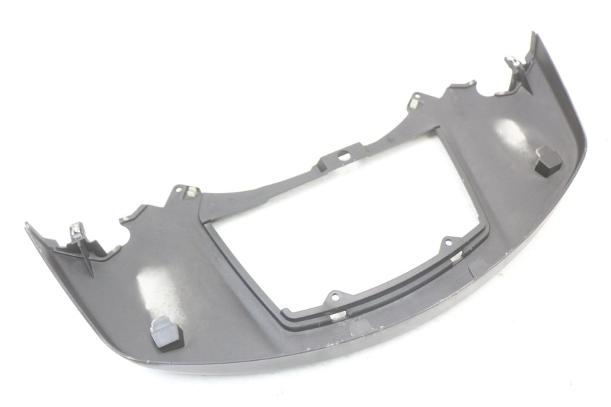 photo de OBERES HINTERES VERKLEIDUNGSTEILVERBINDER PIAGGIO X10 125 (2012 - 2017) - Geprüftes Gebrauchtteil