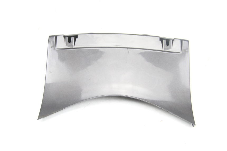 photo de VERKLEIDUNG HINTEN MITTE OBEN PIAGGIO XEVO - X EVO 125 (2007 - 2017) - Hauptansicht