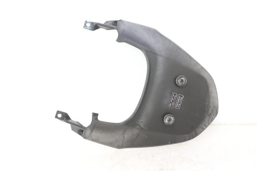 photo de VERKLEIDUNG HINTEN MITTE OBEN HONDA XLV VARADERO 125 (2007 - 2012) - Detailansicht des Bauteils