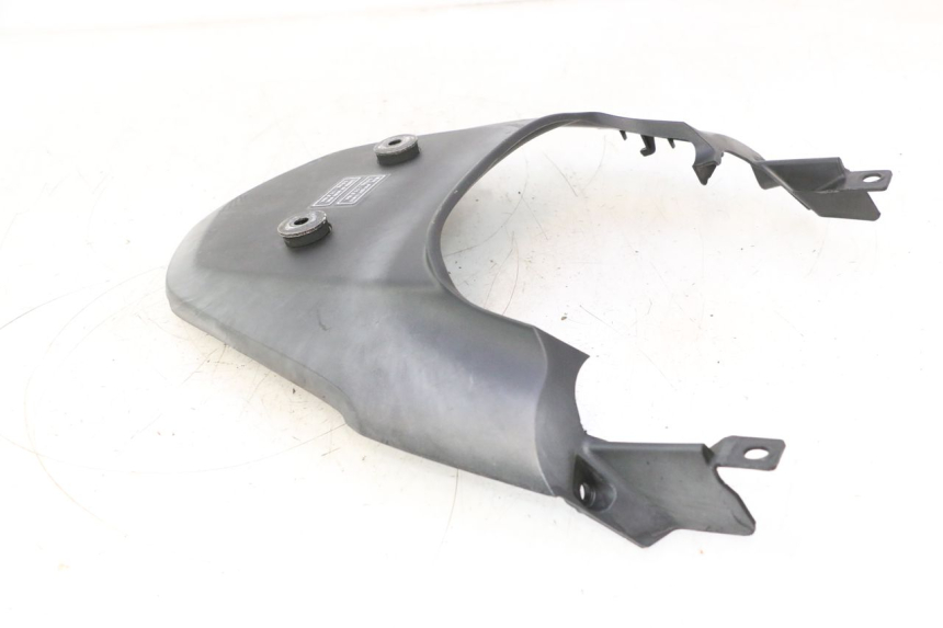 photo de VERKLEIDUNG HINTEN MITTE OBEN HONDA XLV VARADERO 125 (2007 - 2012) - Gesamtansicht des Produkts