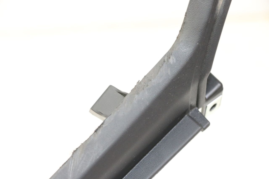 photo de VERKLEIDUNG HINTEN MITTE OBEN YAMAHA TRACER 7 700 (2020 - 2024) - Detailansicht des Bauteils