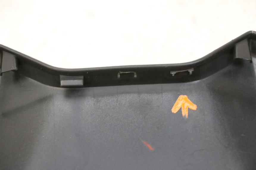 photo de VERKLEIDUNG HINTEN MITTE OBEN YAMAHA YP T-MAX TMAX 530 (2017 - 2020) - Alternative Perspektive