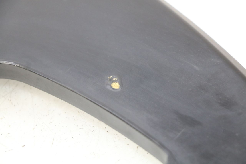 photo de OBERES HINTERES VERKLEIDUNGSTEILVERBINDER YAMASAKI YM T 125 (2015 - 2020) - Technische Nahaufnahme