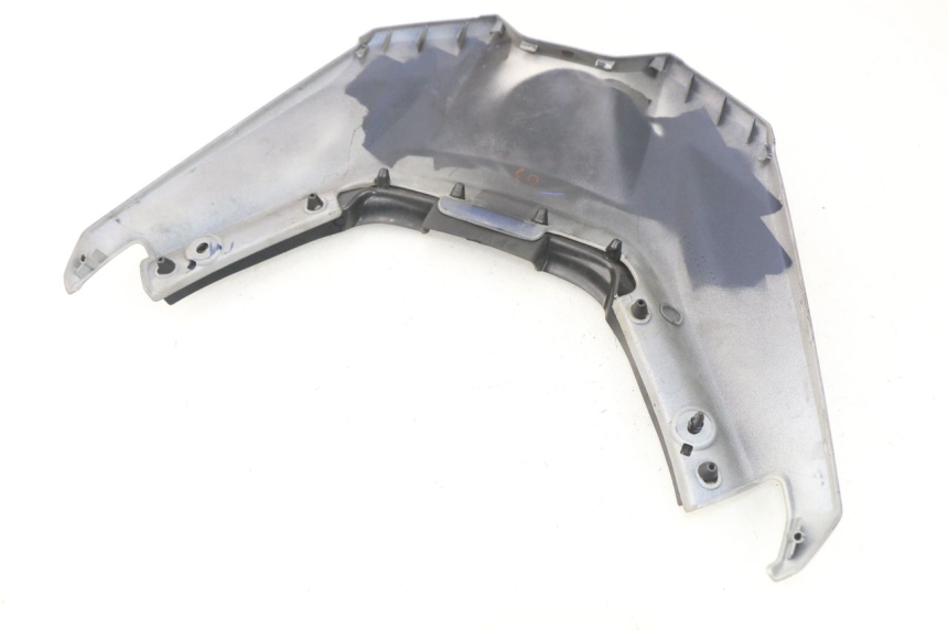 photo de VERKLEIDUNG HINTEN MITTE OBEN YAMAHA YP T-MAX TMAX 530 (2017 - 2020) - Zoom auf Gebrauchszustand