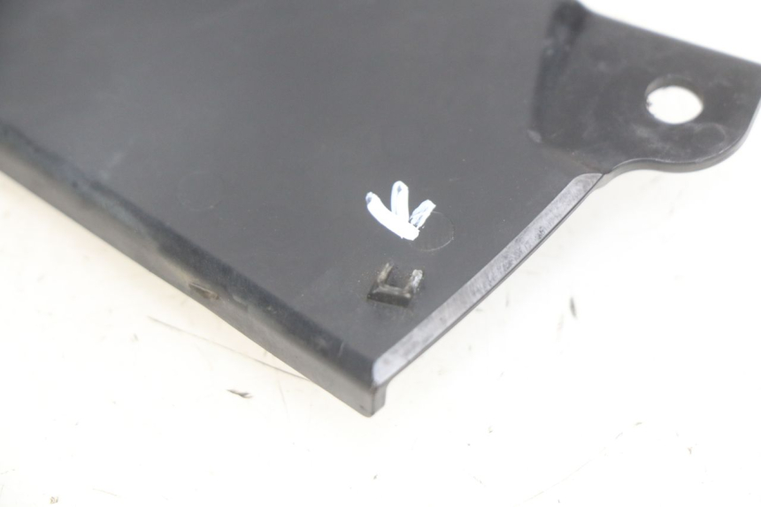 photo de OBERE HINTERE VERKLEIDUNGSVERBINDUNG KAWASAKI Z 750 (2007 - 2013) - Alternative Perspektive