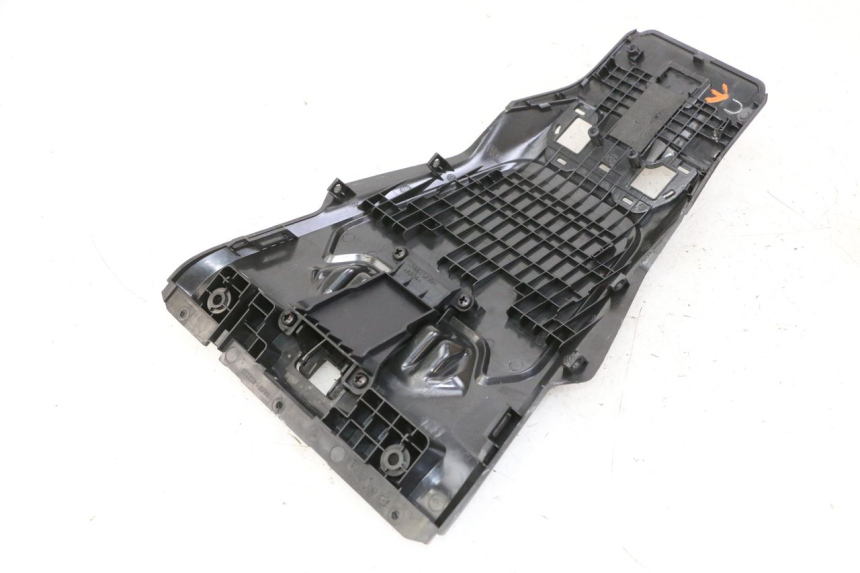 photo de VERKLEIDUNG HINTEN MITTE OBEN SEGWAY NINEBOT ZT3 PRO 1 - Weitere Ansicht des Artikels