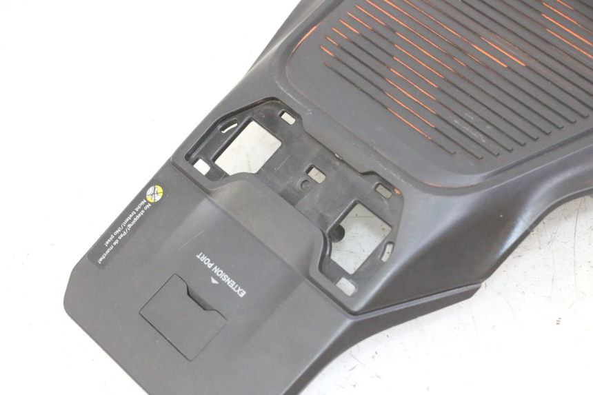 photo de VERKLEIDUNG HINTEN MITTE OBEN SEGWAY NINEBOT ZT3 PRO 1 - Zoom auf Gebrauchszustand