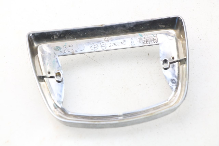 photo de VERKLEIDUNG HINTEN MITTE PIAGGIO VESPA LX IE 125 (2010 - 2012) - Detailansicht des Bauteils