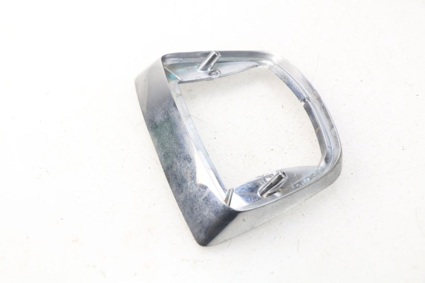 photo de VERKLEIDUNG HINTEN MITTE PIAGGIO VESPA LX IE 125 (2010 - 2012) - Zoom auf Gebrauchszustand