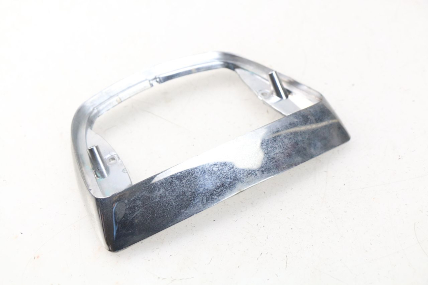 photo de VERKLEIDUNG HINTEN MITTE PIAGGIO VESPA LX IE 125 (2010 - 2012) - Alternative Perspektive