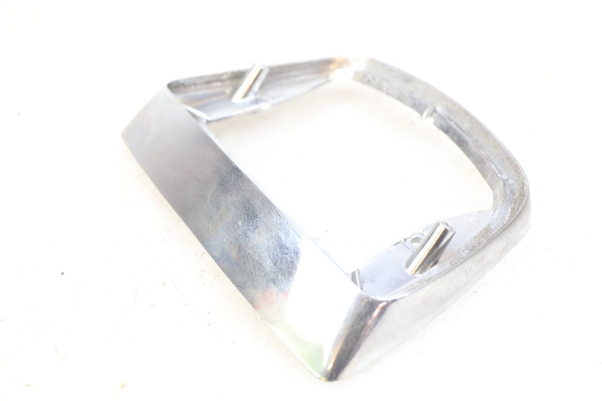 photo de HECKVERKLEIDUNG VERBINDUNG PIAGGIO VESPA S 2T 50 (2007 - 2014) - Technische Nahaufnahme