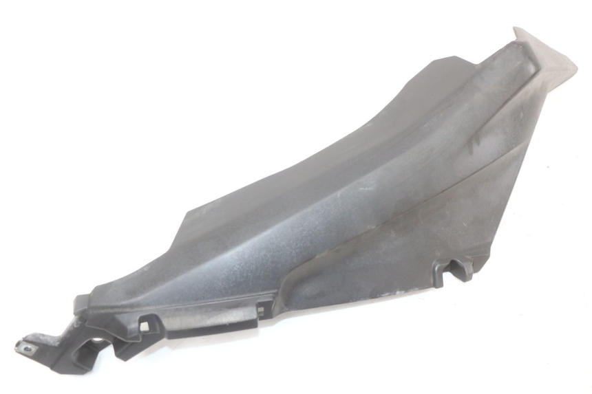 photo de VERKLEIDUNG HINTEN MITTE YAMAHA XMAX X-MAX ABS 125 (2017 - 2020) - Technische Nahaufnahme