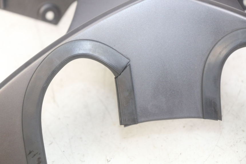 photo de HECKVERKLEIDUNG VERBINDUNG YAMAHA X-MAX XMAX 125 (2010 - 2013) - Zoom auf Gebrauchszustand