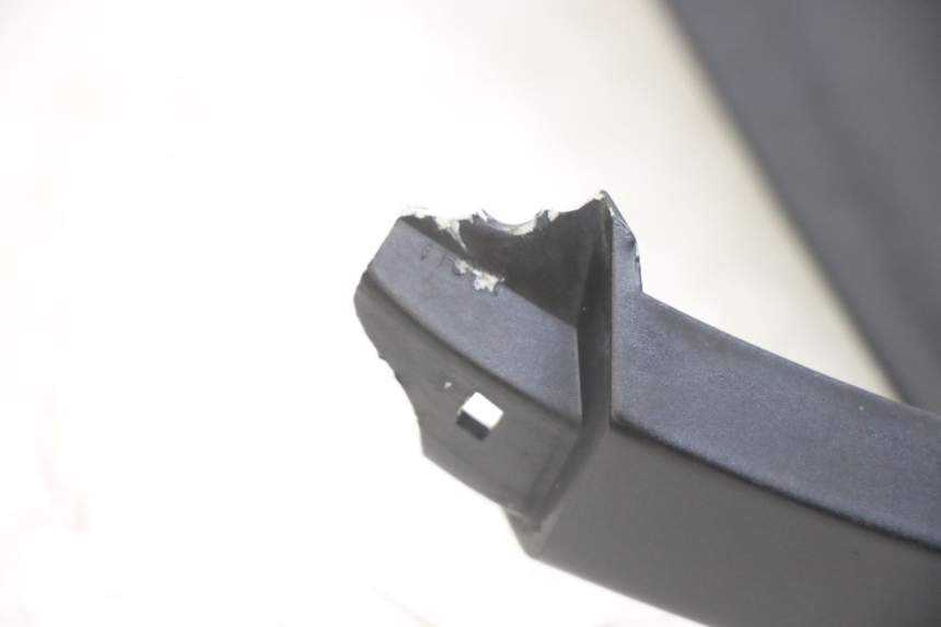 photo de HECKVERKLEIDUNG VERBINDUNG YAMAHA X-MAX XMAX 250 (2006 - 2009) - Zoom auf Gebrauchszustand