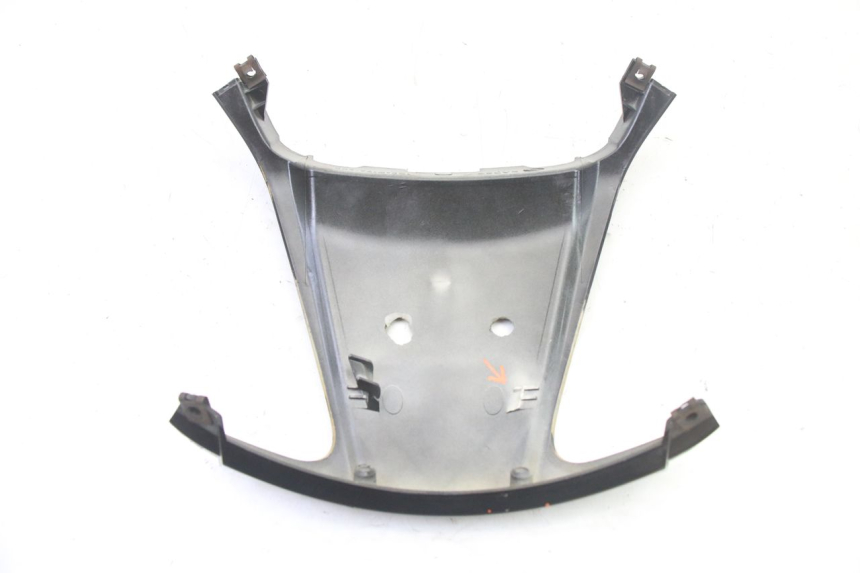 photo de HECKVERKLEIDUNG VERBINDUNG YAMAHA XMAX X-MAX 125 (2006 - 2009) - Details der Befestigungspunkte