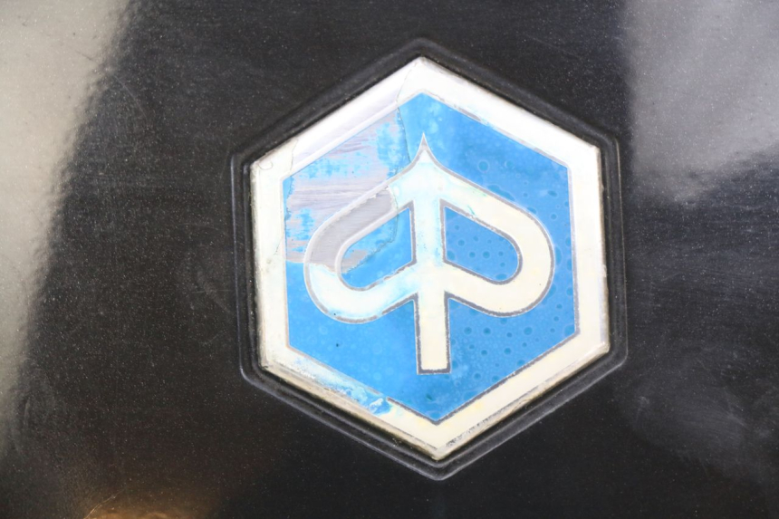 photo de HECKVERKLEIDUNG VERBINDUNG PIAGGIO XEVO - X EVO 125 (2007 - 2017) - Zoom auf Gebrauchszustand