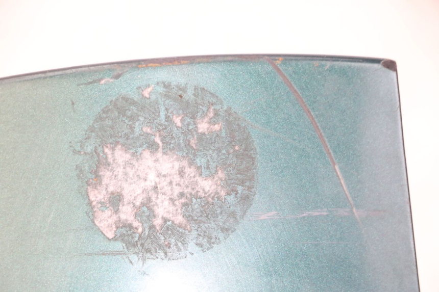 photo de VERKLEIDUNG HINTEN MITTE YAMAHA XJN DIVERSION 600 (2000 - 2003) - Zoom auf Gebrauchszustand