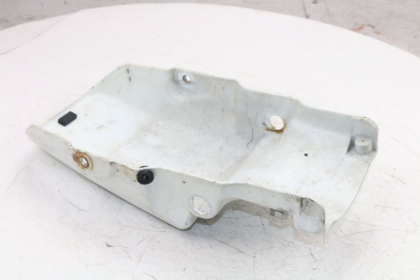 photo de VERKLEIDUNG HINTEN MITTE HONDA XLV TRANSALP 600 (1987 - 1990) - Alternative Perspektive