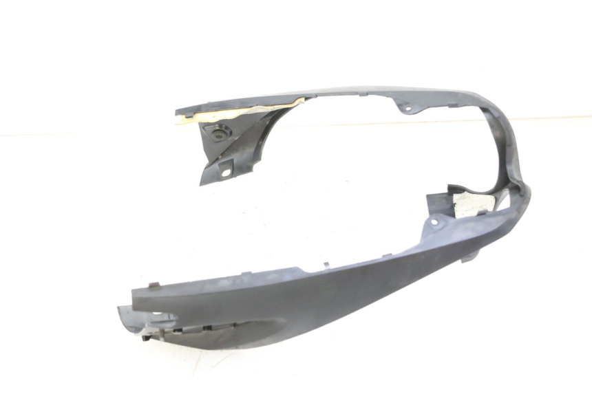 photo de VERKLEIDUNG HINTEN MITTE YAMAHA FZ6 FAZER S2 600 (2007 - 2011) - Alternative Perspektive