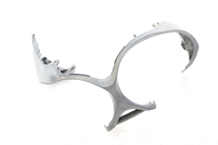 photo de VERKLEIDUNG HINTEN MITTE YAMAHA FZ6 FAZER S2 600 (2007 - 2011) - Details der Befestigungspunkte