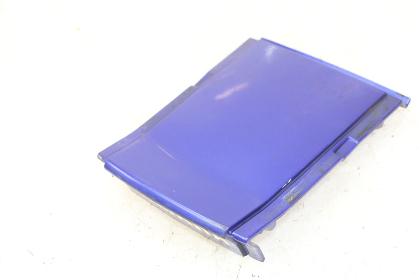 photo de VERKLEIDUNG HINTEN MITTE YAMAHA FZS FAZER 600 (2001 - 2003) - Alternative Perspektive