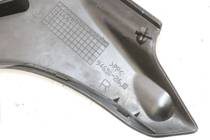 photo de FRONTVERKLEIDUNG MITTE SUZUKI BURGMAN 650 (2013 - 2020) - Detailansicht des Bauteils