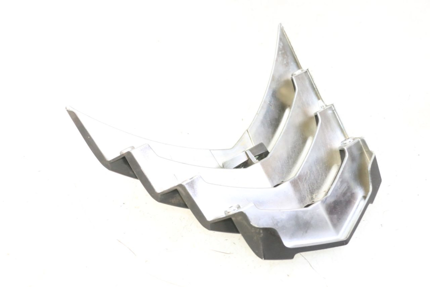 photo de VORDERE VERKLEIDUNGSVERBINDUNG PEUGEOT CITYSTAR 50 (2013 - 2017) - Detailansicht des Bauteils