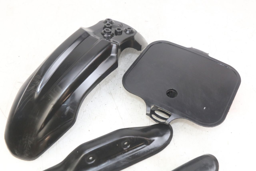 photo de VORDERE VERKLEIDUNGSVERBINDUNG LONCIN DIRT BIKE 125 - Technische Nahaufnahme