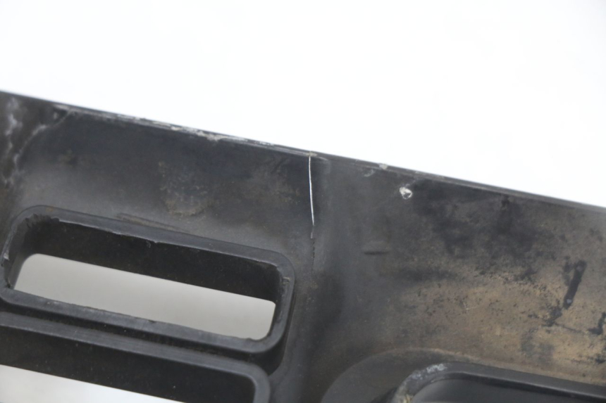 photo de FRONTVERKLEIDUNG MITTE LONGJIA EASY MAX 125 (2020 - 2024) - Zoom auf Gebrauchszustand