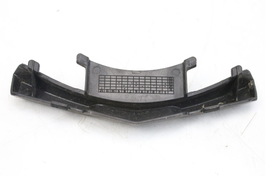 photo de VORDERE VERKLEIDUNGSVERBINDUNG YAMAHA D'ELIGHT DELIGHT 115 (2013 - 2017) - Detailansicht des Bauteils