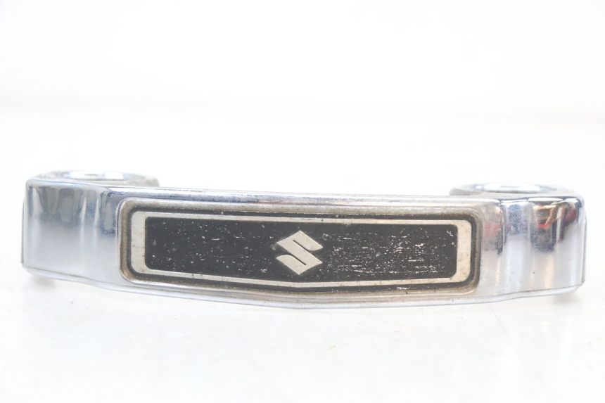 photo de FRONTVERKLEIDUNG MITTE SUZUKI GN 125 (1997 - 2000) - Detailansicht des Bauteils