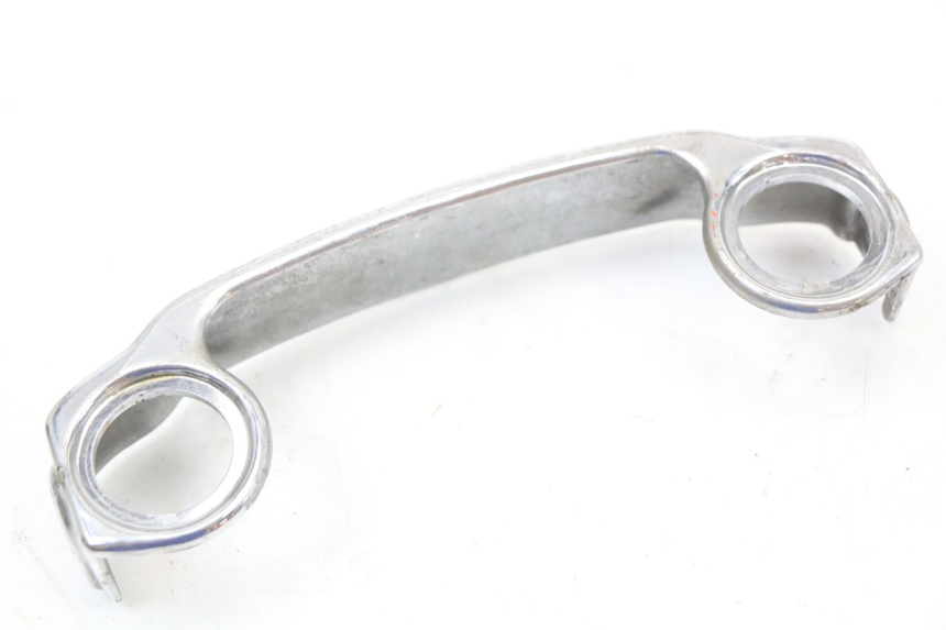 photo de FRONTVERKLEIDUNG MITTE SUZUKI GN 125 (1997 - 2000) - Zoom auf Gebrauchszustand