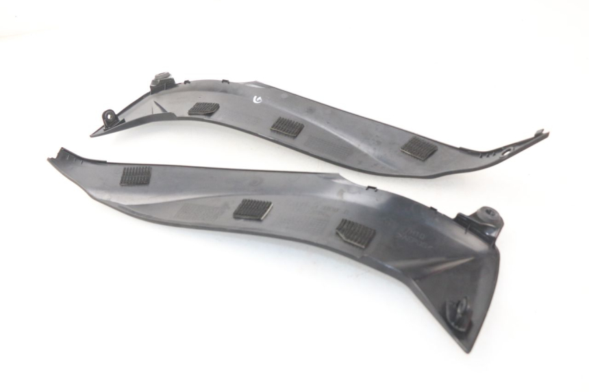 photo de FRONTVERKLEIDUNG MITTE SUZUKI GSX-R GSXR K16 1000 (2012 - 2016) - Alternative Perspektive