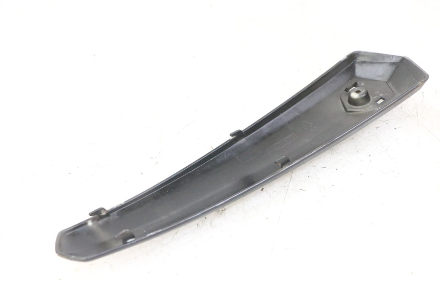 photo de FRONTVERKLEIDUNG MITTE PIAGGIO IE MP3 YOURBAN 300 (2011 - 2016) - Detailansicht des Bauteils