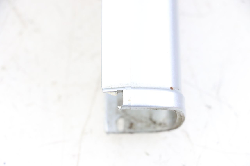 photo de UNTERE VERKLEIDUNGSSCHEIBE VORNE PEUGEOT 103 VOGUE VS2 50 (2004 - 2017) - Zoom auf Gebrauchszustand