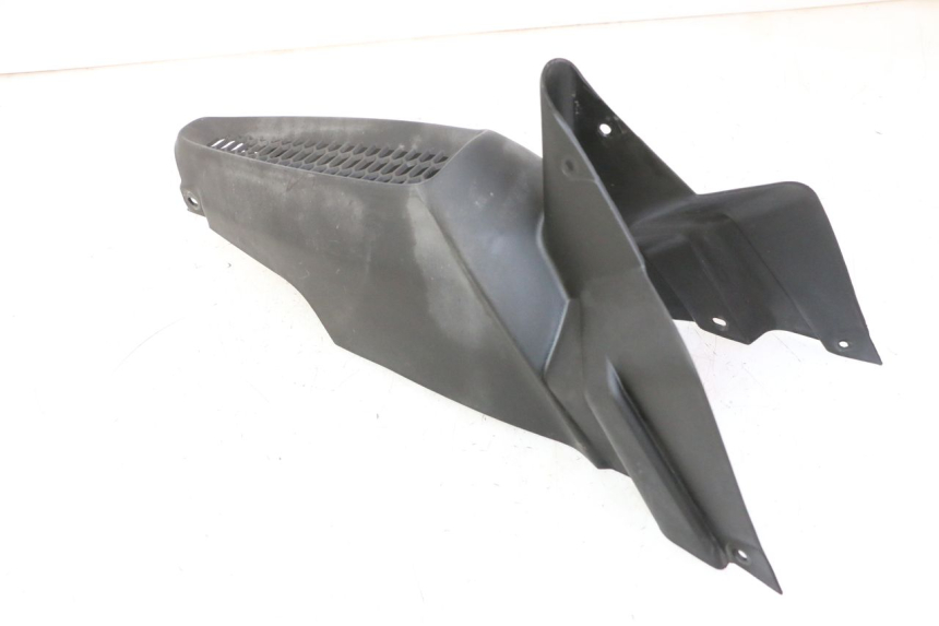 photo de VERKLEIDUNG VORNE MITTE QUADRO 4 4D 350 (2015 - 2018) - Alternative Perspektive