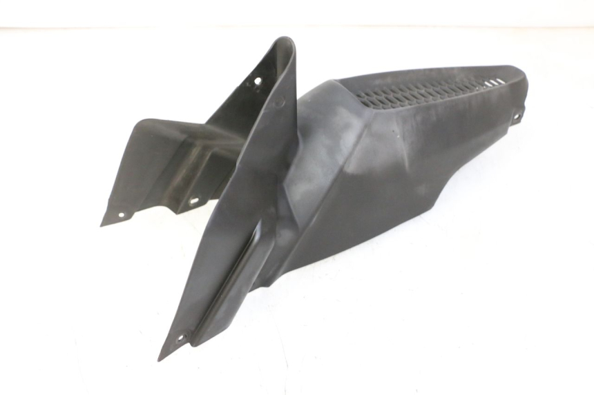 photo de VERKLEIDUNG VORNE MITTE QUADRO 4 4D 350 (2015 - 2018) - Technische Nahaufnahme