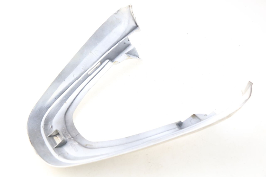 photo de VERKLEIDUNG VORNE MITTE YAMAHA BW'S 50 (1999 - 2003) - Details der Befestigungspunkte