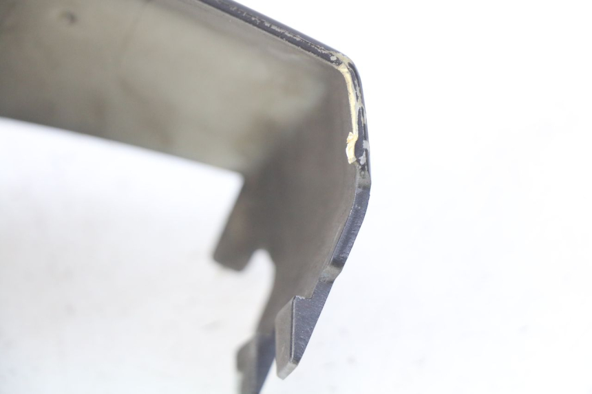 photo de UNTERE VERKLEIDUNGSSCHEIBE VORNE PEUGEOT CITYSTAR 50 (2013 - 2017) - Detailansicht des Bauteils