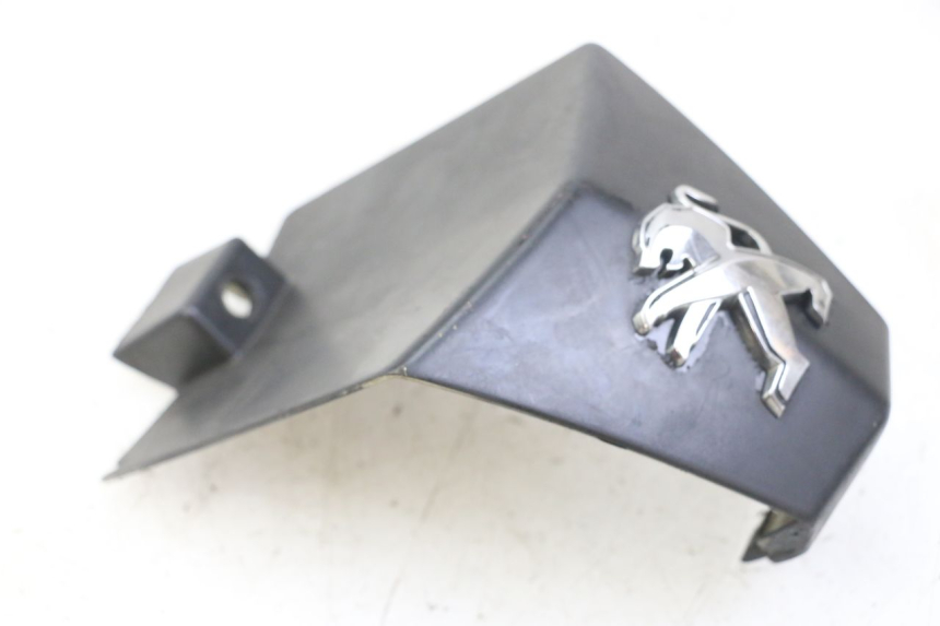 photo de UNTERE VERKLEIDUNGSSCHEIBE VORNE PEUGEOT CITYSTAR 50 (2013 - 2017) - Gesamtansicht des Produkts