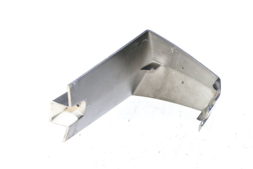 photo de UNTERE VERKLEIDUNGSSCHEIBE VORNE PEUGEOT CITYSTAR 50 (2013 - 2017) - Detailansicht des Bauteils