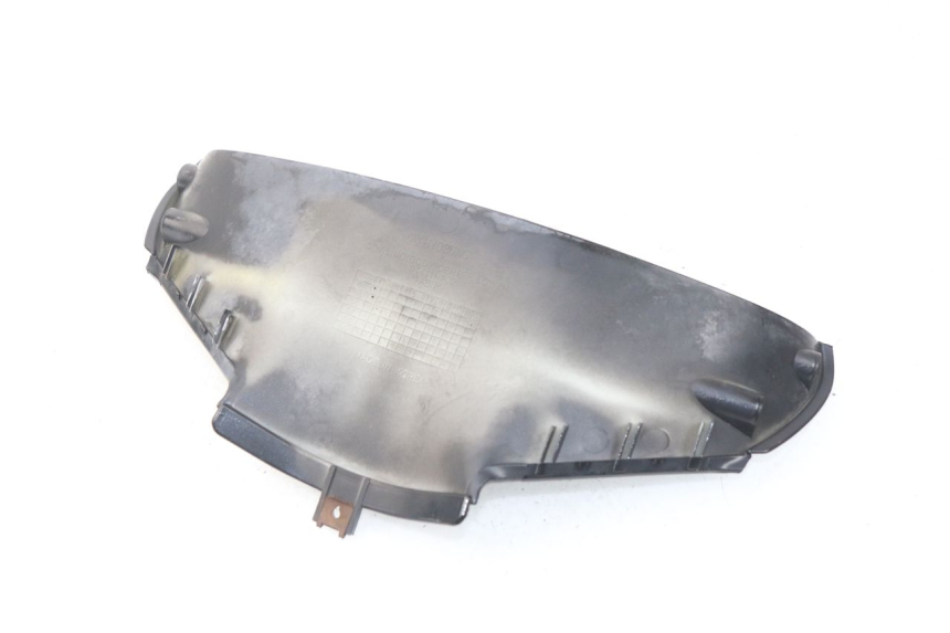 photo de VERKLEIDUNG VORNE MITTE HYOSUNG COMET GTR 125 (2007 - 2014) - Detailansicht des Bauteils