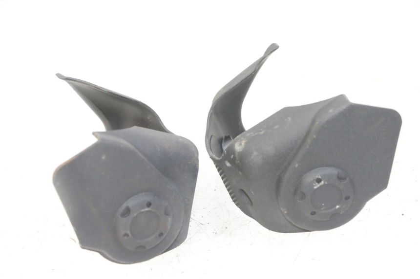 photo de VERKLEIDUNG VORNE MITTE PIAGGIO IE MP3 YOURBAN 300 (2011 - 2016) - Zoom auf Gebrauchszustand