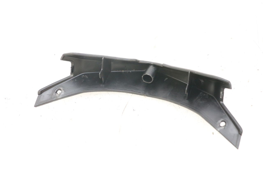 photo de UNTERE VERKLEIDUNGSSCHEIDUNG VORNE SYM JET 14 4T 50 (2018 - 2022) - Detailansicht des Bauteils