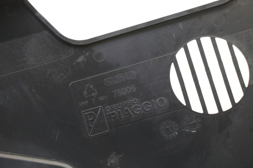 photo de VERKLEIDUNG VORNE MITTE PIAGGIO MP3 HPE 310 (2024 - 2025) - Gesamtansicht des Produkts