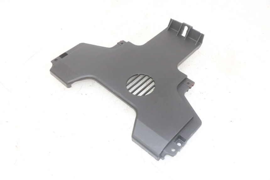 photo de VERKLEIDUNG VORNE MITTE PIAGGIO MP3 HPE 300 (2019 - 2026) - Alternative Perspektive