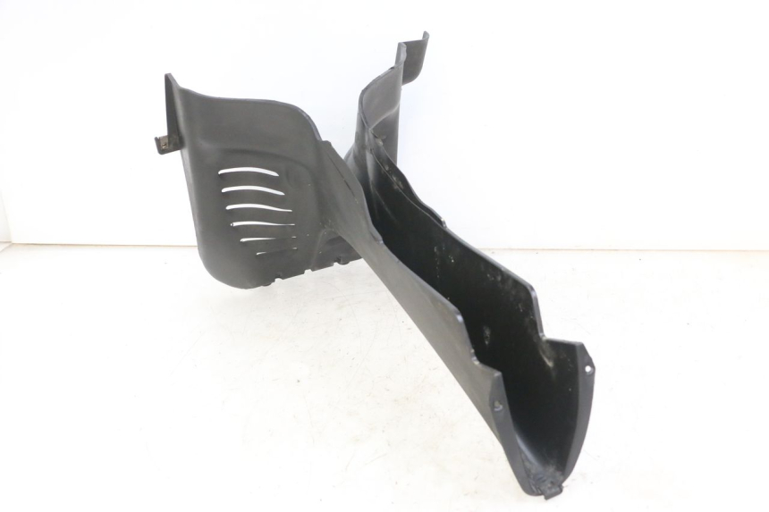 photo de VERKLEIDUNG VORNE MITTE PIAGGIO MP3 LT 300 (2010 - 2016) - Detailansicht des Bauteils