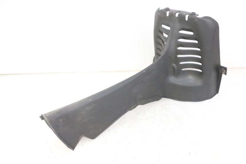 photo de VERKLEIDUNG VORNE MITTE PIAGGIO MP3 LT 300 (2010 - 2016) - Details der Befestigungspunkte