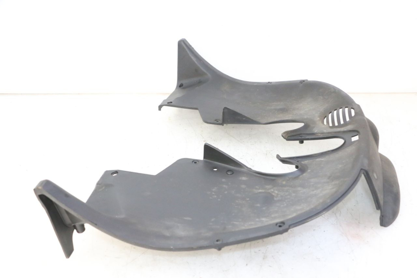 photo de UNTERE VERKLEIDUNGSSCHEIBE VORNE PIAGGIO MP3 LT 300 (2010 - 2016) - Technische Nahaufnahme